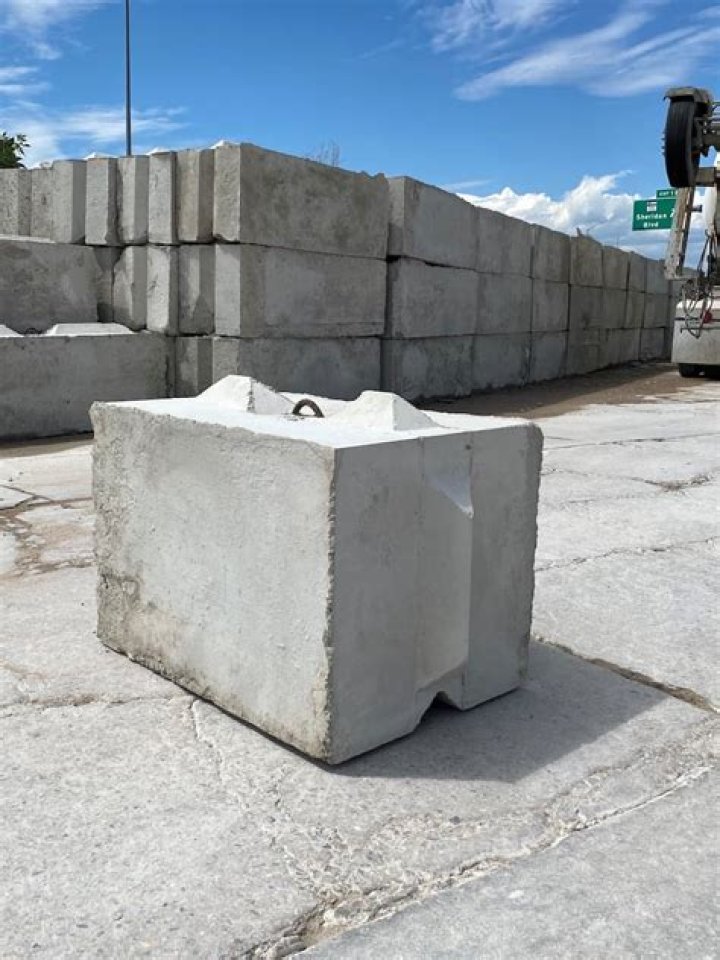 2x2x6 concrete blocks for sale near me