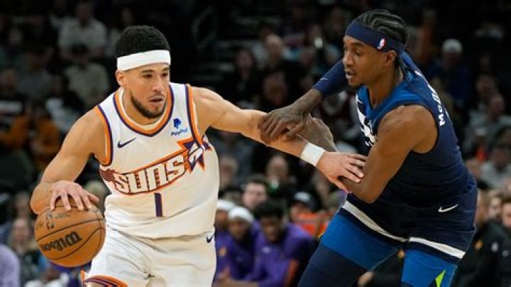 do the phoenix suns play tonight