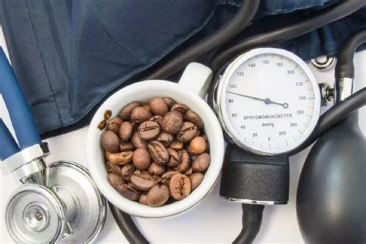 does caffeine raise blood sugar