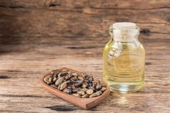 does castor oil induce labor