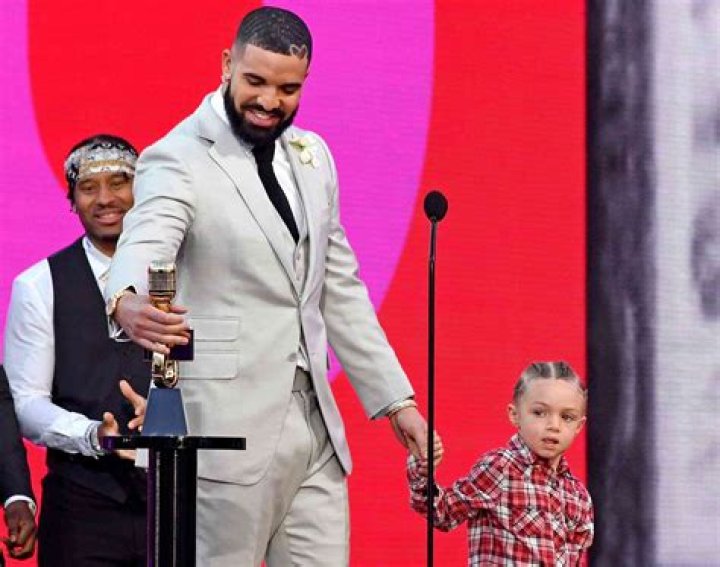 does drake have 12 kids