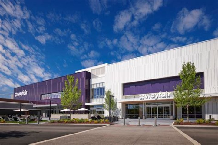 does wayfair have a store