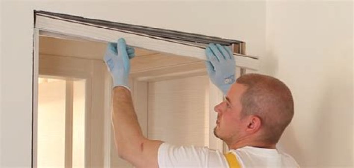 how to remove a pocket door