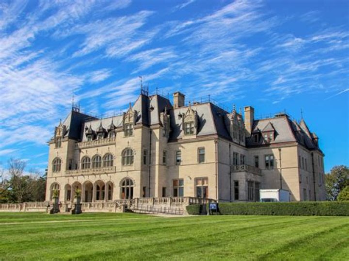 mansion tours newport