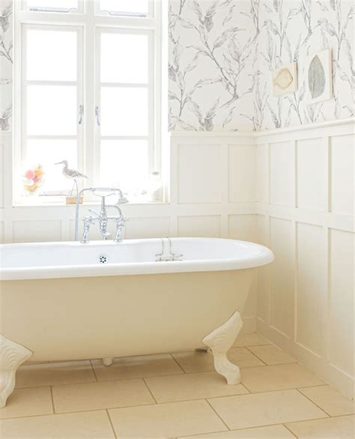peel and stick wallpaper bathroom