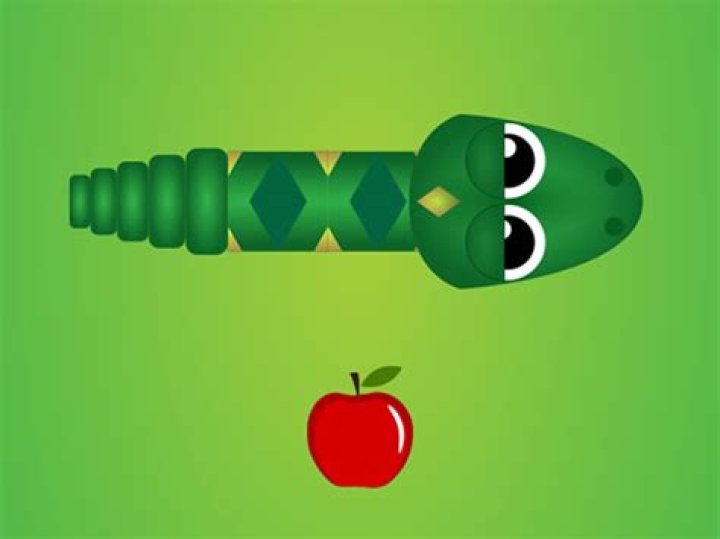 snake eating apple game
