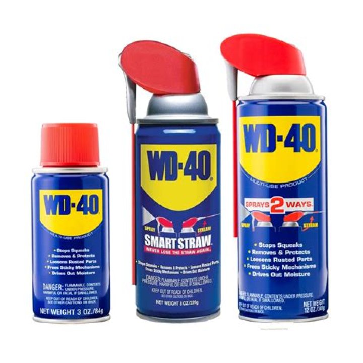 what is wd 40 made of