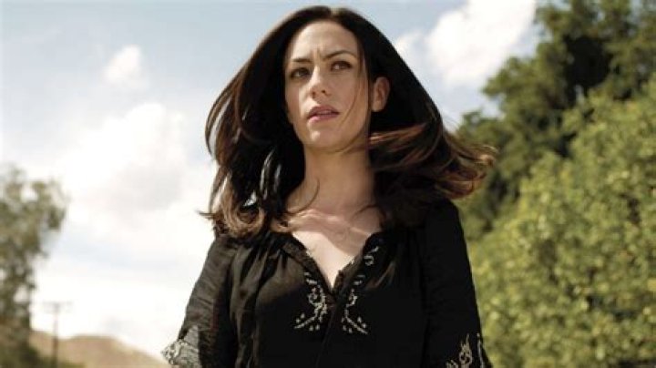 what season does tara die