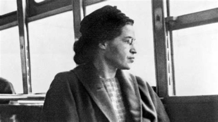 where did rosa parks sit on the bus