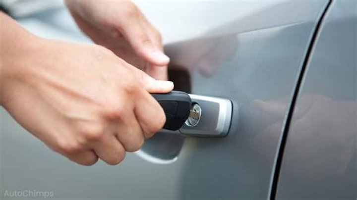 who can i call to unlock my car door for free